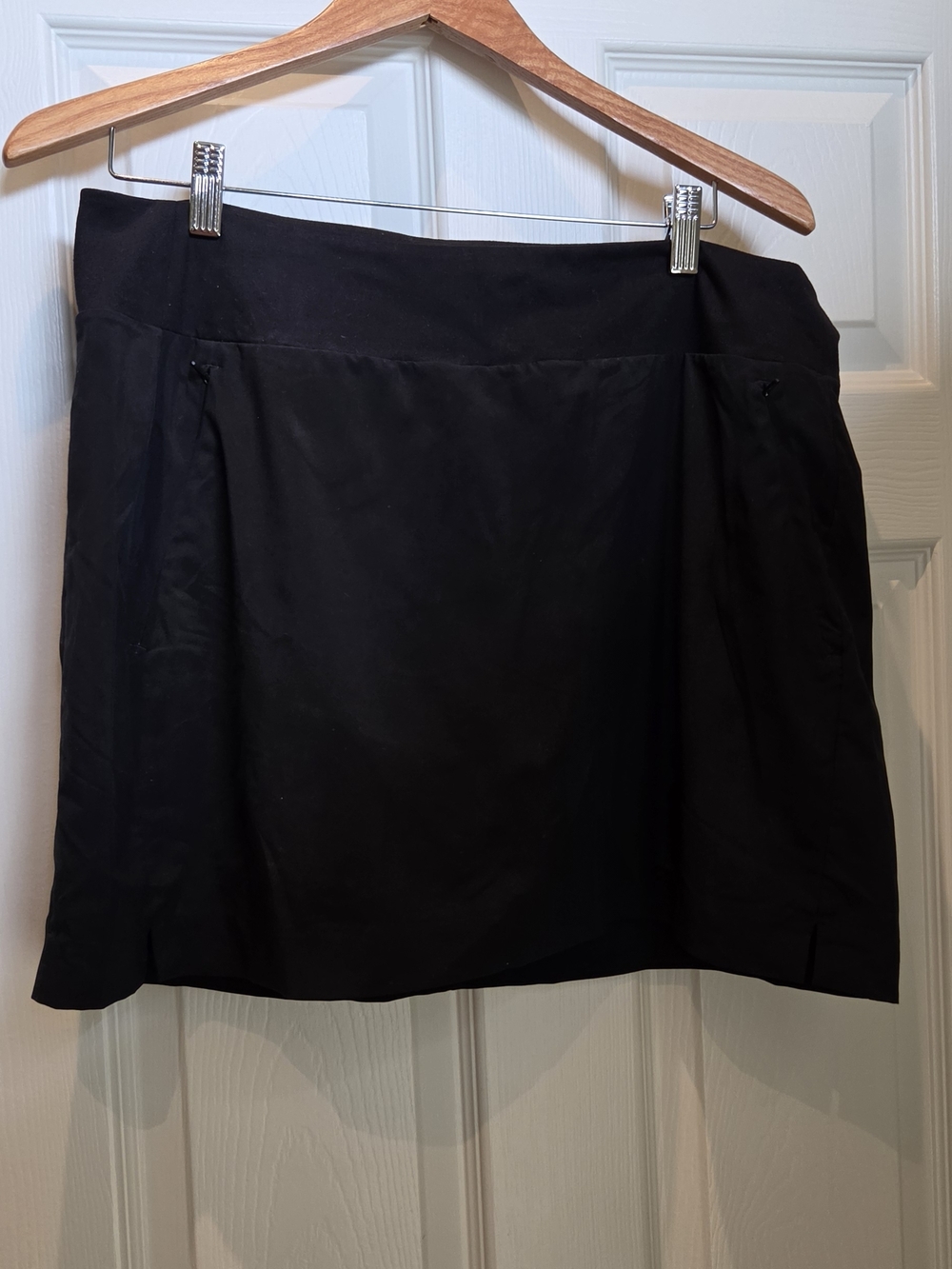 Athleta Black Soho Skort - Athletic Fit